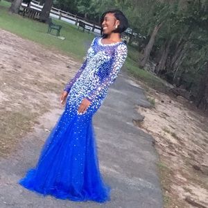 Elegant Prom Dress for sale.